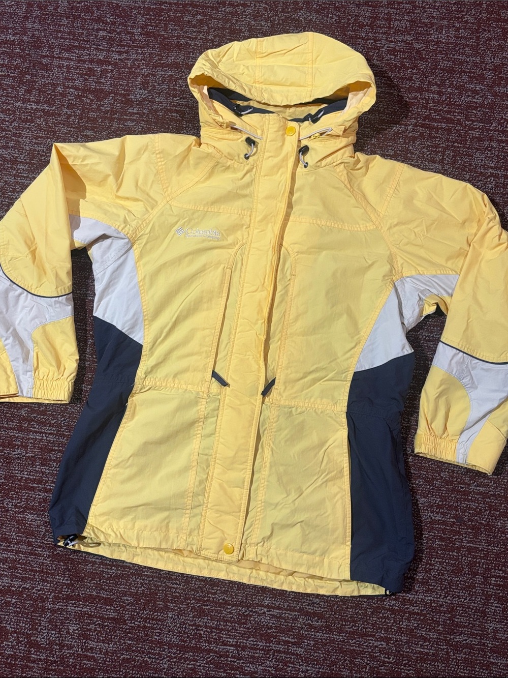 Columbia butter Yellow Hooded jacket ski activewear outdoor adventure medium